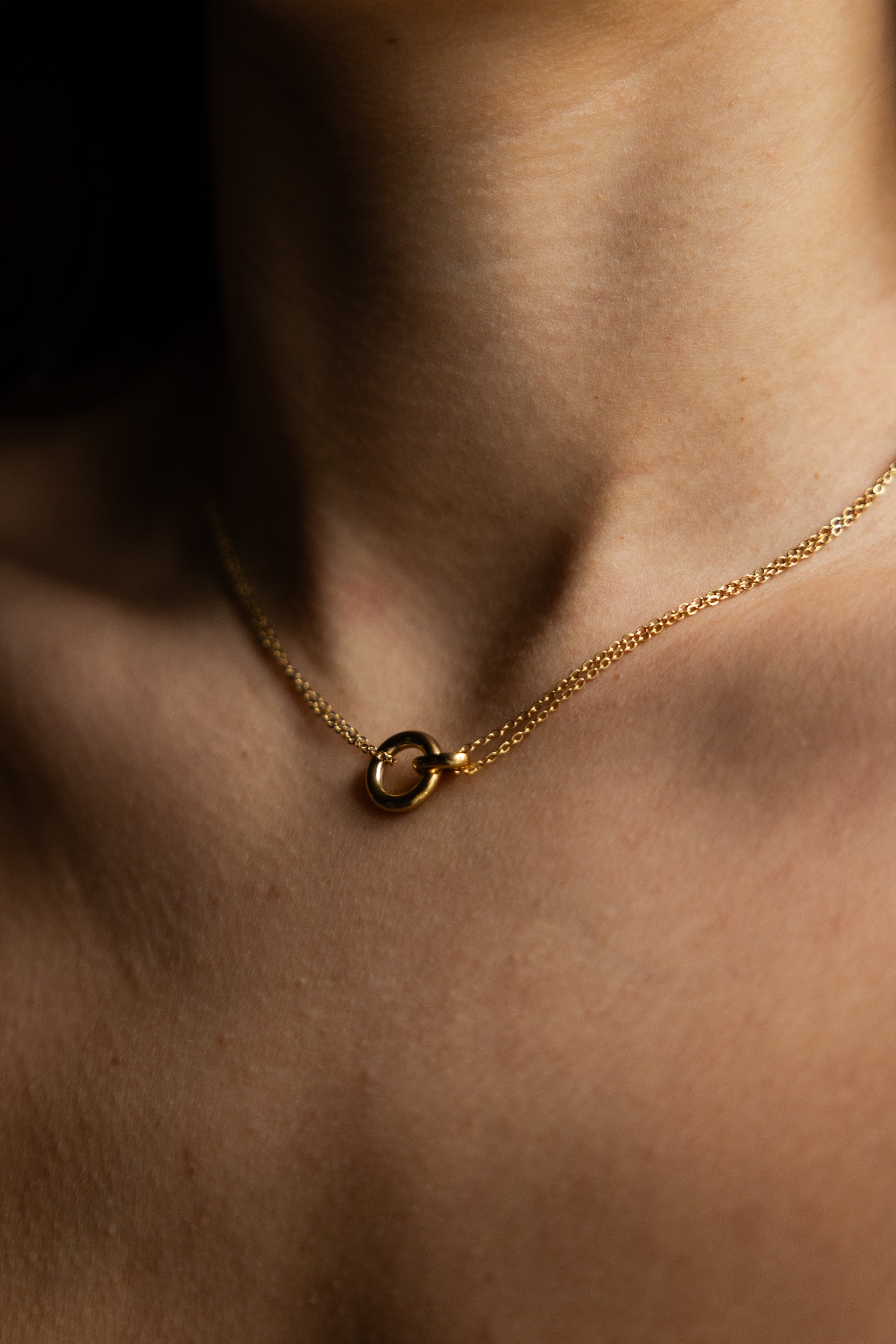 The Connected necklace